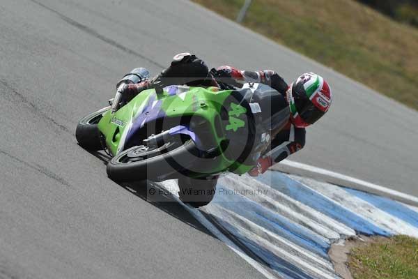 Motorcycle action photographs;Trackday digital images;donington;donington park leicestershire;donington photographs;event digital images;eventdigitalimages;no limits trackday;peter wileman photography;trackday;trackday photos