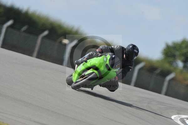 Motorcycle action photographs;Trackday digital images;donington;donington park leicestershire;donington photographs;event digital images;eventdigitalimages;no limits trackday;peter wileman photography;trackday;trackday photos
