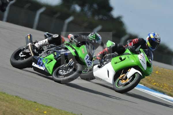 Motorcycle action photographs;Trackday digital images;donington;donington park leicestershire;donington photographs;event digital images;eventdigitalimages;no limits trackday;peter wileman photography;trackday;trackday photos
