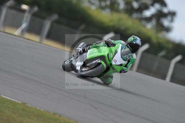 Motorcycle action photographs;Trackday digital images;donington;donington park leicestershire;donington photographs;event digital images;eventdigitalimages;no limits trackday;peter wileman photography;trackday;trackday photos