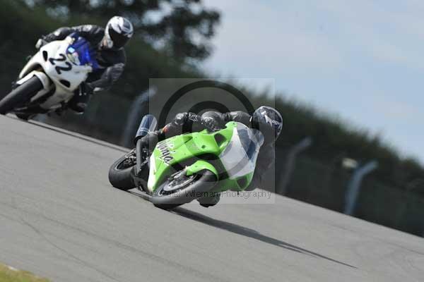 Motorcycle action photographs;Trackday digital images;donington;donington park leicestershire;donington photographs;event digital images;eventdigitalimages;no limits trackday;peter wileman photography;trackday;trackday photos