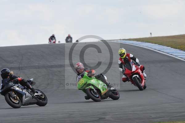 Motorcycle action photographs;Trackday digital images;donington;donington park leicestershire;donington photographs;event digital images;eventdigitalimages;no limits trackday;peter wileman photography;trackday;trackday photos