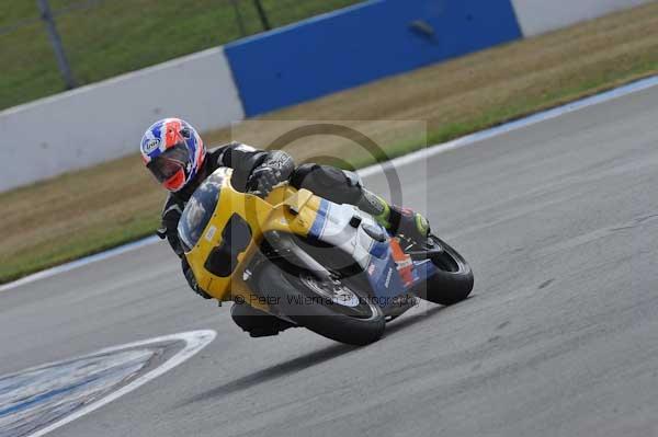 Motorcycle action photographs;Trackday digital images;donington;donington park leicestershire;donington photographs;event digital images;eventdigitalimages;no limits trackday;peter wileman photography;trackday;trackday photos