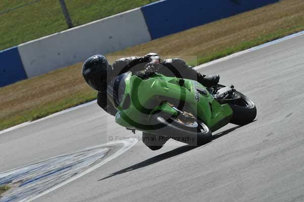 Motorcycle action photographs;Trackday digital images;donington;donington park leicestershire;donington photographs;event digital images;eventdigitalimages;no limits trackday;peter wileman photography;trackday;trackday photos