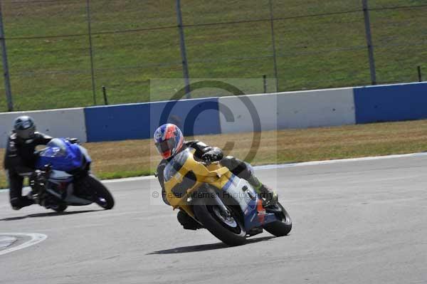 Motorcycle action photographs;Trackday digital images;donington;donington park leicestershire;donington photographs;event digital images;eventdigitalimages;no limits trackday;peter wileman photography;trackday;trackday photos