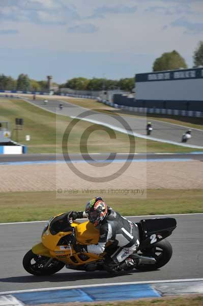 Motorcycle action photographs;Trackday digital images;donington;donington park leicestershire;donington photographs;event digital images;eventdigitalimages;no limits trackday;peter wileman photography;trackday;trackday photos