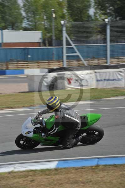 Motorcycle action photographs;Trackday digital images;donington;donington park leicestershire;donington photographs;event digital images;eventdigitalimages;no limits trackday;peter wileman photography;trackday;trackday photos