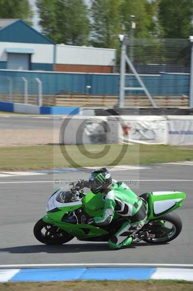 Motorcycle action photographs;Trackday digital images;donington;donington park leicestershire;donington photographs;event digital images;eventdigitalimages;no limits trackday;peter wileman photography;trackday;trackday photos