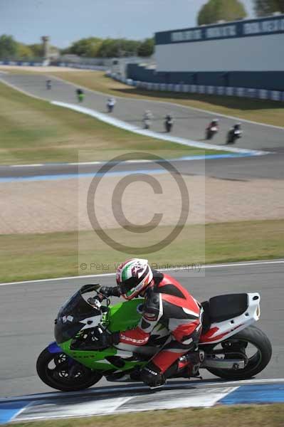 Motorcycle action photographs;Trackday digital images;donington;donington park leicestershire;donington photographs;event digital images;eventdigitalimages;no limits trackday;peter wileman photography;trackday;trackday photos