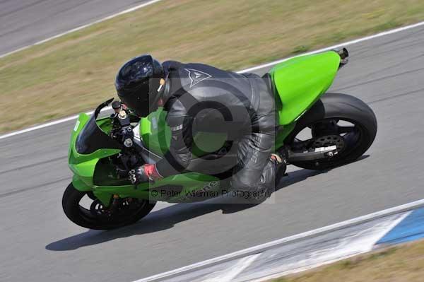 Motorcycle action photographs;Trackday digital images;donington;donington park leicestershire;donington photographs;event digital images;eventdigitalimages;no limits trackday;peter wileman photography;trackday;trackday photos