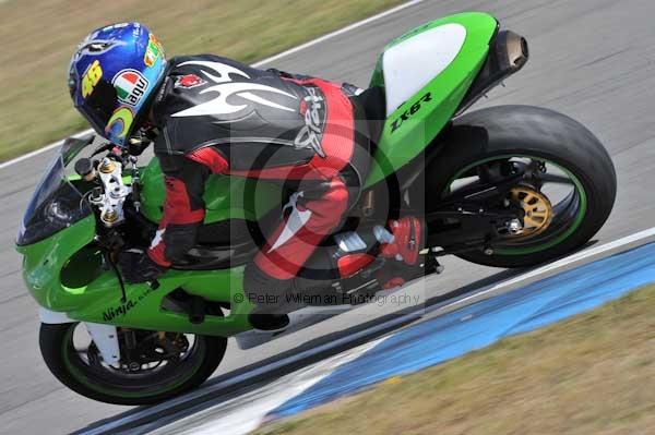 Motorcycle action photographs;Trackday digital images;donington;donington park leicestershire;donington photographs;event digital images;eventdigitalimages;no limits trackday;peter wileman photography;trackday;trackday photos