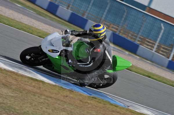 Motorcycle action photographs;Trackday digital images;donington;donington park leicestershire;donington photographs;event digital images;eventdigitalimages;no limits trackday;peter wileman photography;trackday;trackday photos