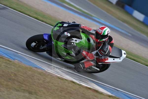 Motorcycle action photographs;Trackday digital images;donington;donington park leicestershire;donington photographs;event digital images;eventdigitalimages;no limits trackday;peter wileman photography;trackday;trackday photos