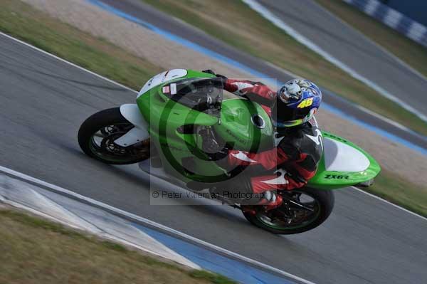 Motorcycle action photographs;Trackday digital images;donington;donington park leicestershire;donington photographs;event digital images;eventdigitalimages;no limits trackday;peter wileman photography;trackday;trackday photos
