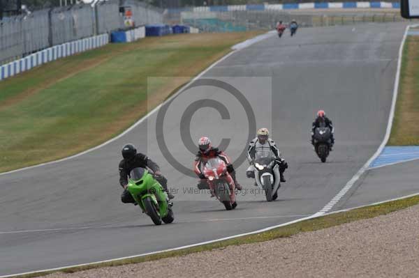 Motorcycle action photographs;Trackday digital images;donington;donington park leicestershire;donington photographs;event digital images;eventdigitalimages;no limits trackday;peter wileman photography;trackday;trackday photos