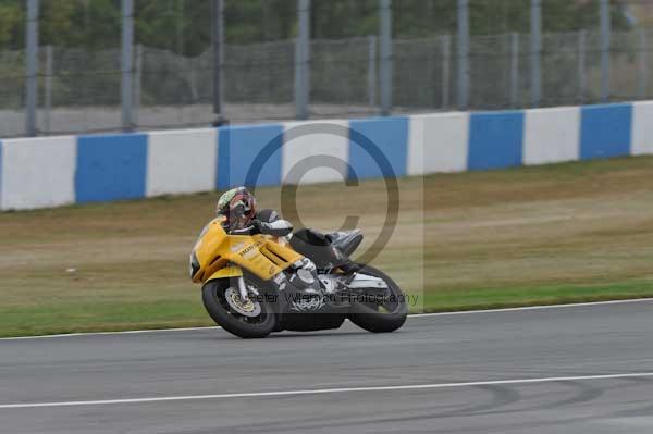 Motorcycle action photographs;Trackday digital images;donington;donington park leicestershire;donington photographs;event digital images;eventdigitalimages;no limits trackday;peter wileman photography;trackday;trackday photos
