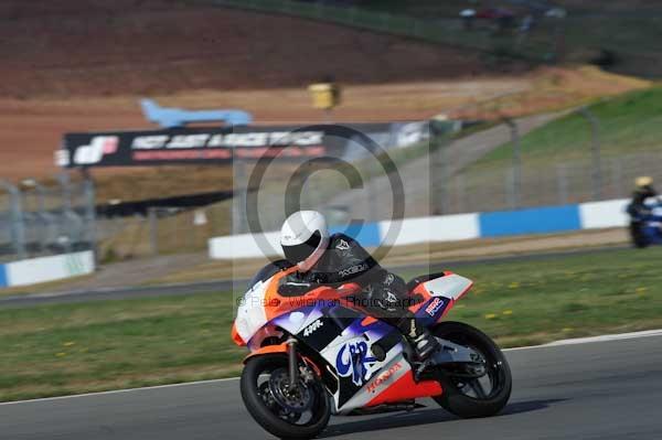 Motorcycle action photographs;Trackday digital images;donington;donington park leicestershire;donington photographs;event digital images;eventdigitalimages;no limits trackday;peter wileman photography;trackday;trackday photos