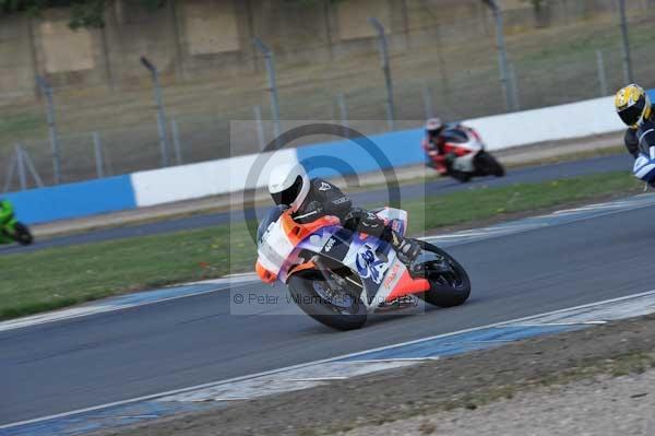 Motorcycle action photographs;Trackday digital images;donington;donington park leicestershire;donington photographs;event digital images;eventdigitalimages;no limits trackday;peter wileman photography;trackday;trackday photos