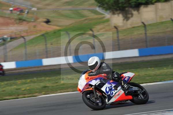 Motorcycle action photographs;Trackday digital images;donington;donington park leicestershire;donington photographs;event digital images;eventdigitalimages;no limits trackday;peter wileman photography;trackday;trackday photos