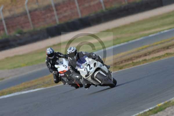 Motorcycle action photographs;Trackday digital images;donington;donington park leicestershire;donington photographs;event digital images;eventdigitalimages;no limits trackday;peter wileman photography;trackday;trackday photos