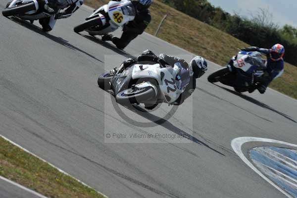 Motorcycle action photographs;Trackday digital images;donington;donington park leicestershire;donington photographs;event digital images;eventdigitalimages;no limits trackday;peter wileman photography;trackday;trackday photos