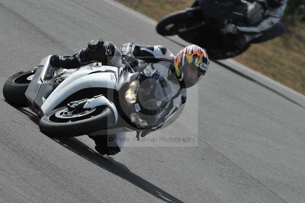 Motorcycle action photographs;Trackday digital images;donington;donington park leicestershire;donington photographs;event digital images;eventdigitalimages;no limits trackday;peter wileman photography;trackday;trackday photos