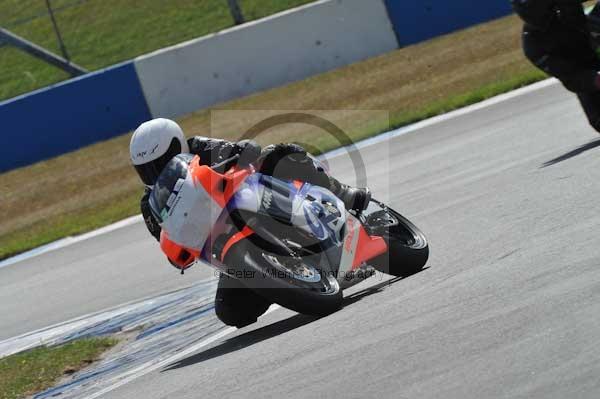Motorcycle action photographs;Trackday digital images;donington;donington park leicestershire;donington photographs;event digital images;eventdigitalimages;no limits trackday;peter wileman photography;trackday;trackday photos