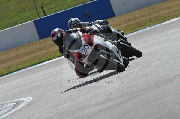 Motorcycle action photographs;Trackday digital images;donington;donington park leicestershire;donington photographs;event digital images;eventdigitalimages;no limits trackday;peter wileman photography;trackday;trackday photos