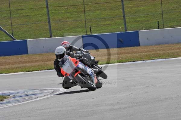 Motorcycle action photographs;Trackday digital images;donington;donington park leicestershire;donington photographs;event digital images;eventdigitalimages;no limits trackday;peter wileman photography;trackday;trackday photos