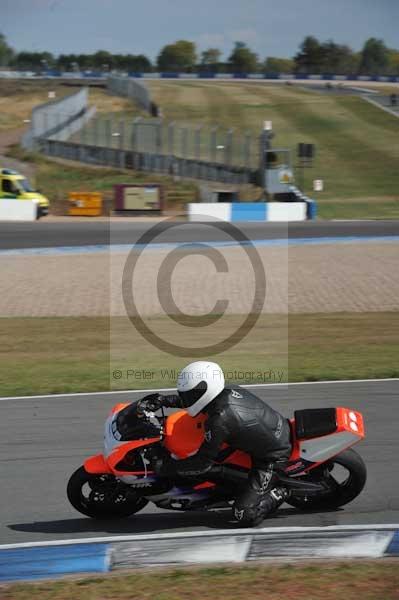 Motorcycle action photographs;Trackday digital images;donington;donington park leicestershire;donington photographs;event digital images;eventdigitalimages;no limits trackday;peter wileman photography;trackday;trackday photos