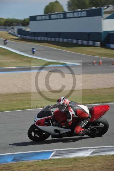 Motorcycle action photographs;Trackday digital images;donington;donington park leicestershire;donington photographs;event digital images;eventdigitalimages;no limits trackday;peter wileman photography;trackday;trackday photos