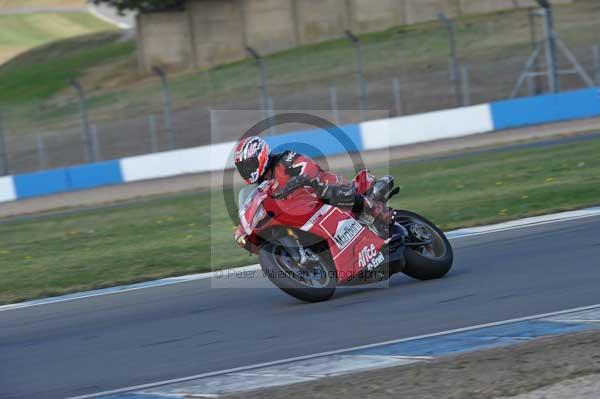 Motorcycle action photographs;Trackday digital images;donington;donington park leicestershire;donington photographs;event digital images;eventdigitalimages;no limits trackday;peter wileman photography;trackday;trackday photos