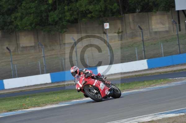 Motorcycle action photographs;Trackday digital images;donington;donington park leicestershire;donington photographs;event digital images;eventdigitalimages;no limits trackday;peter wileman photography;trackday;trackday photos