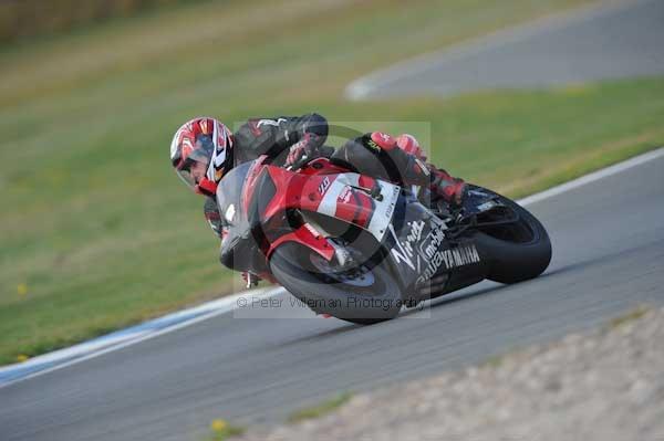 Motorcycle action photographs;Trackday digital images;donington;donington park leicestershire;donington photographs;event digital images;eventdigitalimages;no limits trackday;peter wileman photography;trackday;trackday photos