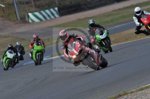 Motorcycle action photographs;Trackday digital images;donington;donington park leicestershire;donington photographs;event digital images;eventdigitalimages;no limits trackday;peter wileman photography;trackday;trackday photos