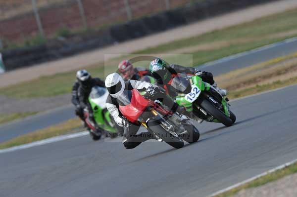 Motorcycle action photographs;Trackday digital images;donington;donington park leicestershire;donington photographs;event digital images;eventdigitalimages;no limits trackday;peter wileman photography;trackday;trackday photos