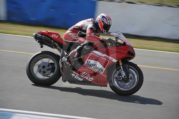 Motorcycle action photographs;Trackday digital images;donington;donington park leicestershire;donington photographs;event digital images;eventdigitalimages;no limits trackday;peter wileman photography;trackday;trackday photos