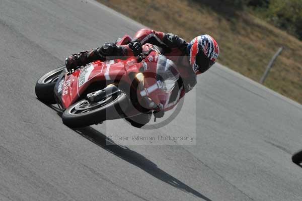 Motorcycle action photographs;Trackday digital images;donington;donington park leicestershire;donington photographs;event digital images;eventdigitalimages;no limits trackday;peter wileman photography;trackday;trackday photos