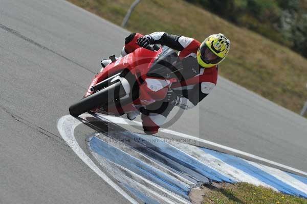 Motorcycle action photographs;Trackday digital images;donington;donington park leicestershire;donington photographs;event digital images;eventdigitalimages;no limits trackday;peter wileman photography;trackday;trackday photos