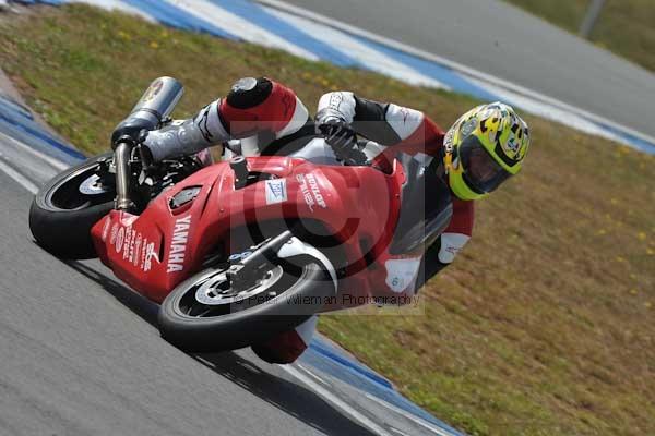 Motorcycle action photographs;Trackday digital images;donington;donington park leicestershire;donington photographs;event digital images;eventdigitalimages;no limits trackday;peter wileman photography;trackday;trackday photos