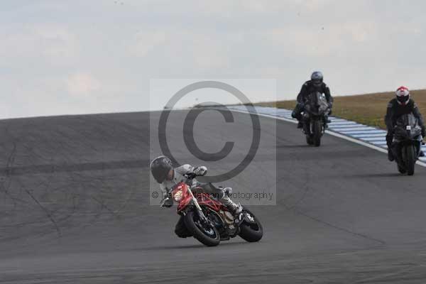 Motorcycle action photographs;Trackday digital images;donington;donington park leicestershire;donington photographs;event digital images;eventdigitalimages;no limits trackday;peter wileman photography;trackday;trackday photos
