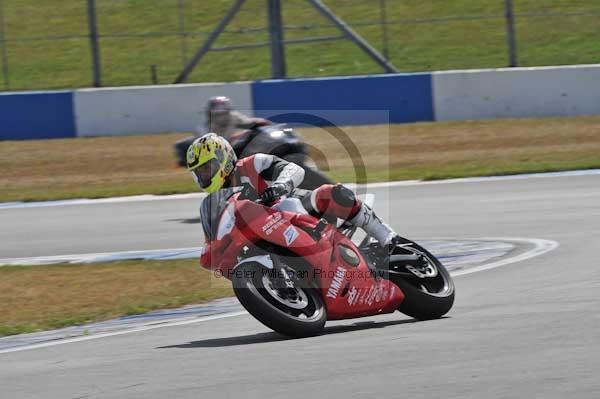 Motorcycle action photographs;Trackday digital images;donington;donington park leicestershire;donington photographs;event digital images;eventdigitalimages;no limits trackday;peter wileman photography;trackday;trackday photos