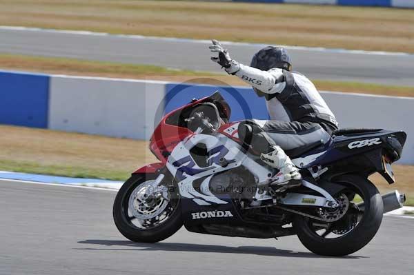 Motorcycle action photographs;Trackday digital images;donington;donington park leicestershire;donington photographs;event digital images;eventdigitalimages;no limits trackday;peter wileman photography;trackday;trackday photos