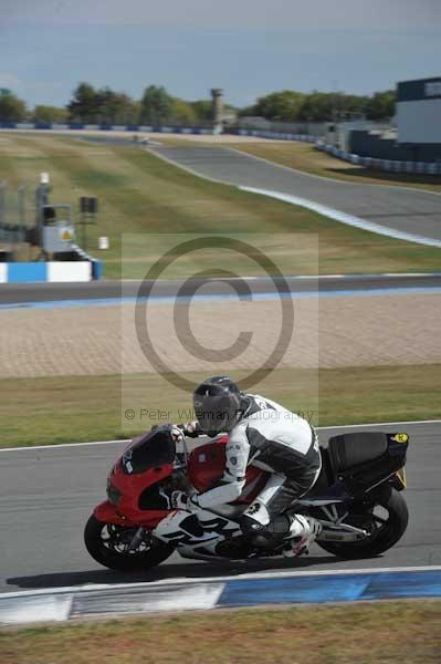 Motorcycle action photographs;Trackday digital images;donington;donington park leicestershire;donington photographs;event digital images;eventdigitalimages;no limits trackday;peter wileman photography;trackday;trackday photos