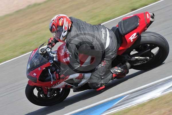 Motorcycle action photographs;Trackday digital images;donington;donington park leicestershire;donington photographs;event digital images;eventdigitalimages;no limits trackday;peter wileman photography;trackday;trackday photos
