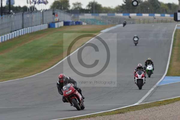 Motorcycle action photographs;Trackday digital images;donington;donington park leicestershire;donington photographs;event digital images;eventdigitalimages;no limits trackday;peter wileman photography;trackday;trackday photos