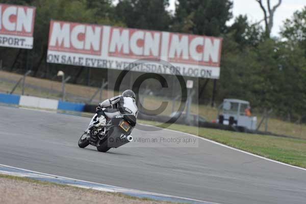 Motorcycle action photographs;Trackday digital images;donington;donington park leicestershire;donington photographs;event digital images;eventdigitalimages;no limits trackday;peter wileman photography;trackday;trackday photos