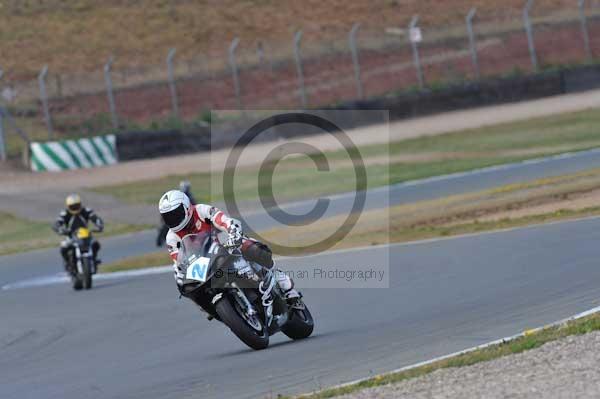 Motorcycle action photographs;Trackday digital images;donington;donington park leicestershire;donington photographs;event digital images;eventdigitalimages;no limits trackday;peter wileman photography;trackday;trackday photos