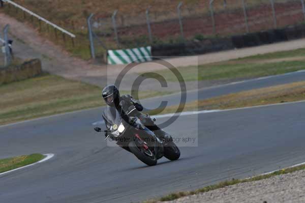 Motorcycle action photographs;Trackday digital images;donington;donington park leicestershire;donington photographs;event digital images;eventdigitalimages;no limits trackday;peter wileman photography;trackday;trackday photos