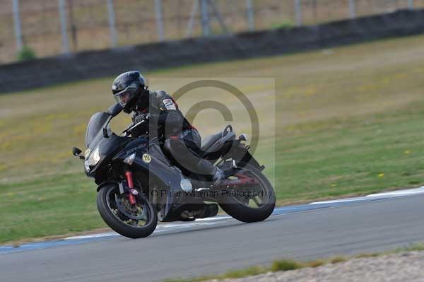 Motorcycle action photographs;Trackday digital images;donington;donington park leicestershire;donington photographs;event digital images;eventdigitalimages;no limits trackday;peter wileman photography;trackday;trackday photos